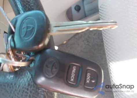 2005 Toyota Highlander V6 z USA, uszkodzony, nr VIN JTEGP21AX50058522